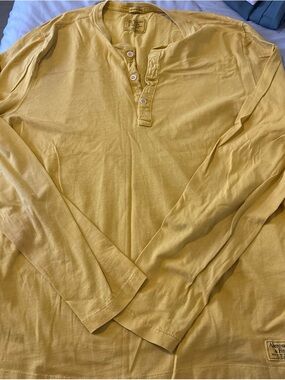 Abercrombie & Fitch Yellow Long-Sleeve Henley